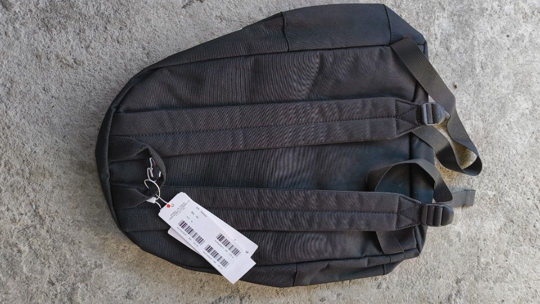 Lacose backpack Black (Category: Backpacks) located in Cavite. Submitted by swiftfish_2c26c0 (Listing ID 1446448091, Image 2). Description: .