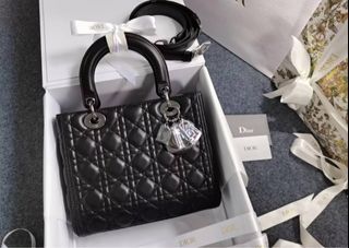 (Category: ) located in . Submitted by chicluxury (Listing ID 1446466080, Image 1). Description: .