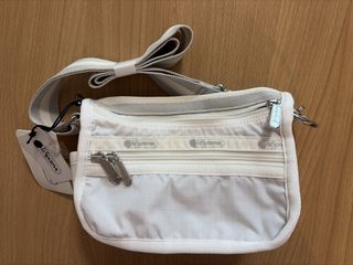 （分類：）位於 。 由 black000claire 提交（商品編號 1446400386，圖片 1）。簡介： 。