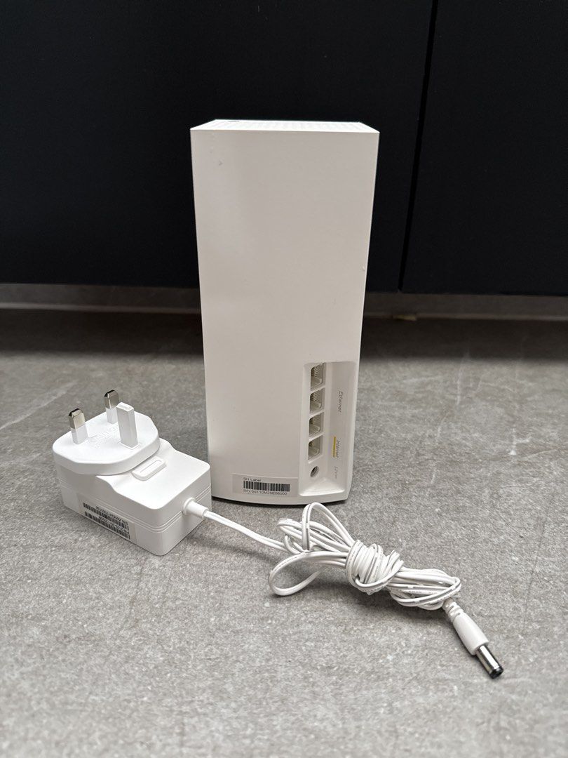 Linksys Wi-Fi Router with Power Adapter MX2000494628030917519361