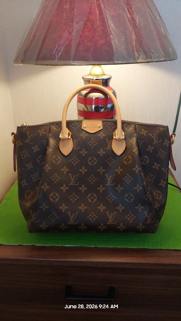 Louis Vuitton Monogram Speedy Bag (Category: Luxury Bags & Wallets) located in Manila. Submitted by concy (Listing ID 1446352398, Image 1). Description: - Classic Louis Vuitton bag - Iconic monogram canvas - Genuine leather handles and trim - Secure zipper closure - Spacious interior for essentials - Timeless and versatile for daily use or travel -Please see pictures for the flaws.