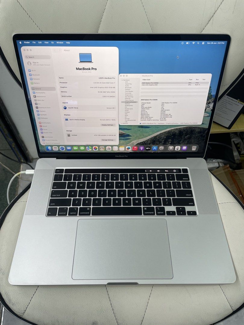 MacBook Pro 16-inch 2019 i7 16GB RAM 512Gb SSD