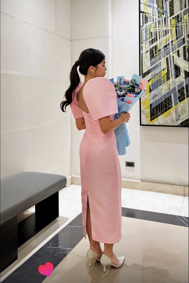 Made to Order, classy Modern Filipiniana (Category: Traditional & Ethnic wear) located in Manila. Submitted by veemcqc (Listing ID 1429580923, Image 3). Description: -Made to Order -Midi- Maxi Length -Butterfly sleeves attached -pls DM for measurements guide and available colors. - We ship nationwide.