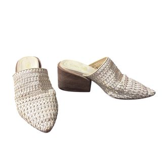 (Category: ) located in . Submitted by dalle_closet (Listing ID 1446447765, Image 1). Description: .