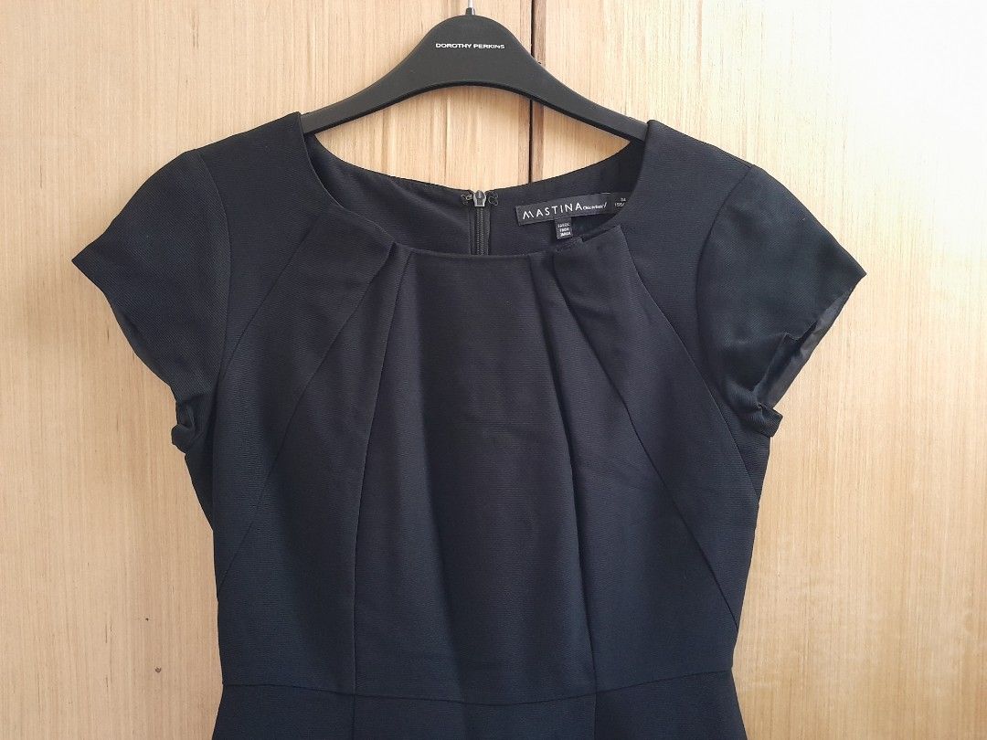 Mastina black dress small (Category: Dresses) located in Quezon City. Submitted by tchalamett (Listing ID 1446365986, Image 2). Description: mastina black dress small authentic 7/10 condition.