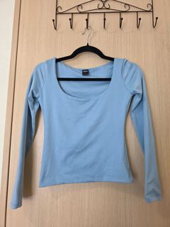(Category: ) located in . Submitted by cherryycloset (Listing ID 1446358146, Image 1). Description: .
