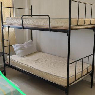 (Category: ) located in . Submitted by 2nd-furnitures (Listing ID 1446396909, Image 1). Description: .