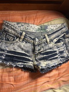 (Category: ) located in . Submitted by thegreenbeanie (Listing ID 1446525448, Image 1). Description: .