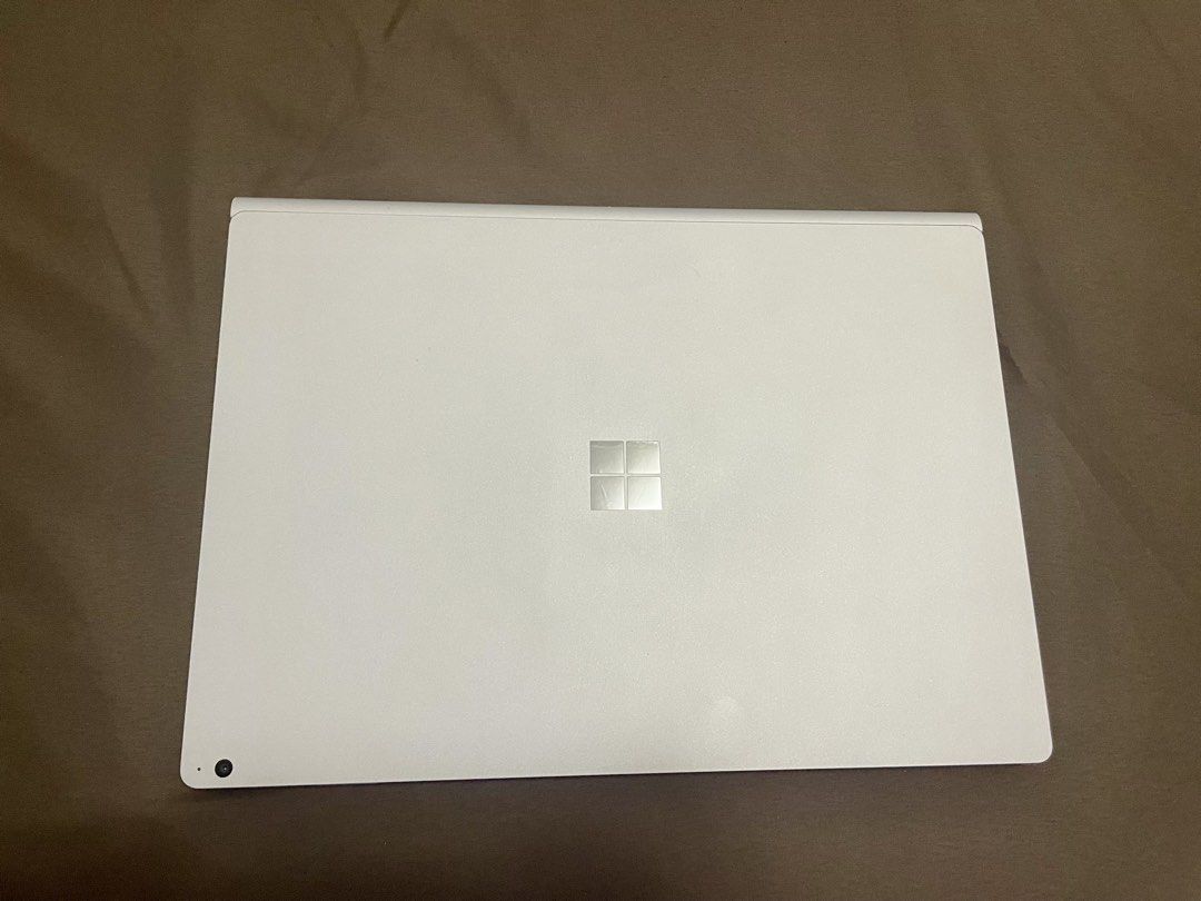 Microsoft Surface Book 3 15" i7 32GB RAM 1TB SSD (A lot accessories included)