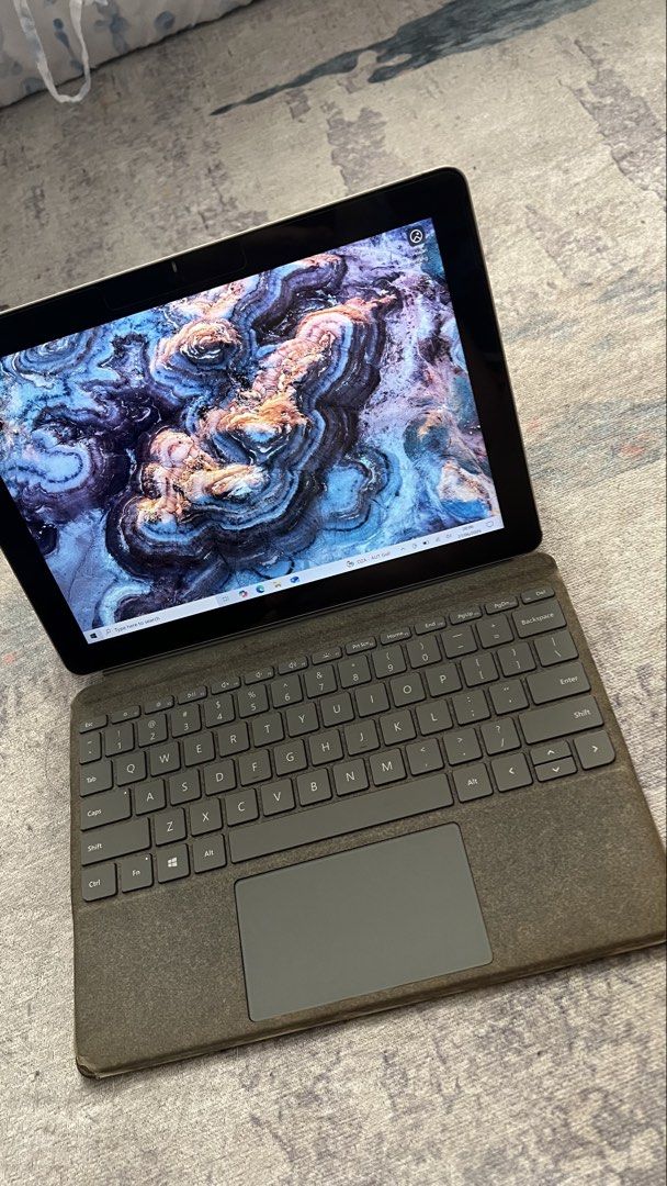 Microsoft Surface Go 8GB/128GB + Type Cover