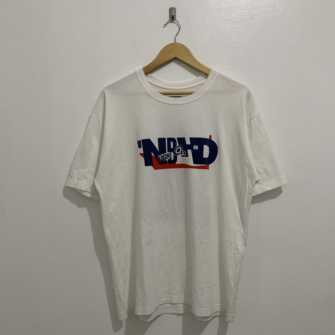 Neighborhood SS-20 Logo Shirt (Category: Tshirts & Polo Shirts ) located in Tagaytay City. Submitted by deetstreet (Listing ID 1446351159, Image 1). Description: Arm pit to arm pit: 22.5 Shoulder: 21.5 Sleeve: 9 Hem: 23 Length: 28 + sf.