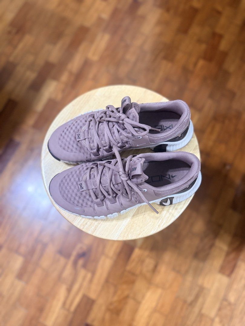 Nike Free Metcon 5 (Size 6.5W) (Category: Sneakers) located in Pasig City. Submitted by elainefool (Listing ID 1446426390, Image 2). Description: Brand: Nike Item: Nike Free Metcon 5 Color: Smokey Mauve Size: 6.5W Condition: Bought April 29; used twice only; no box Original Price: ₱3,449 (bought on sale) RFS: Already have Black Price negotiable. Can give discounts for multiple items in one transaction. Check out my other listings. PM me!.