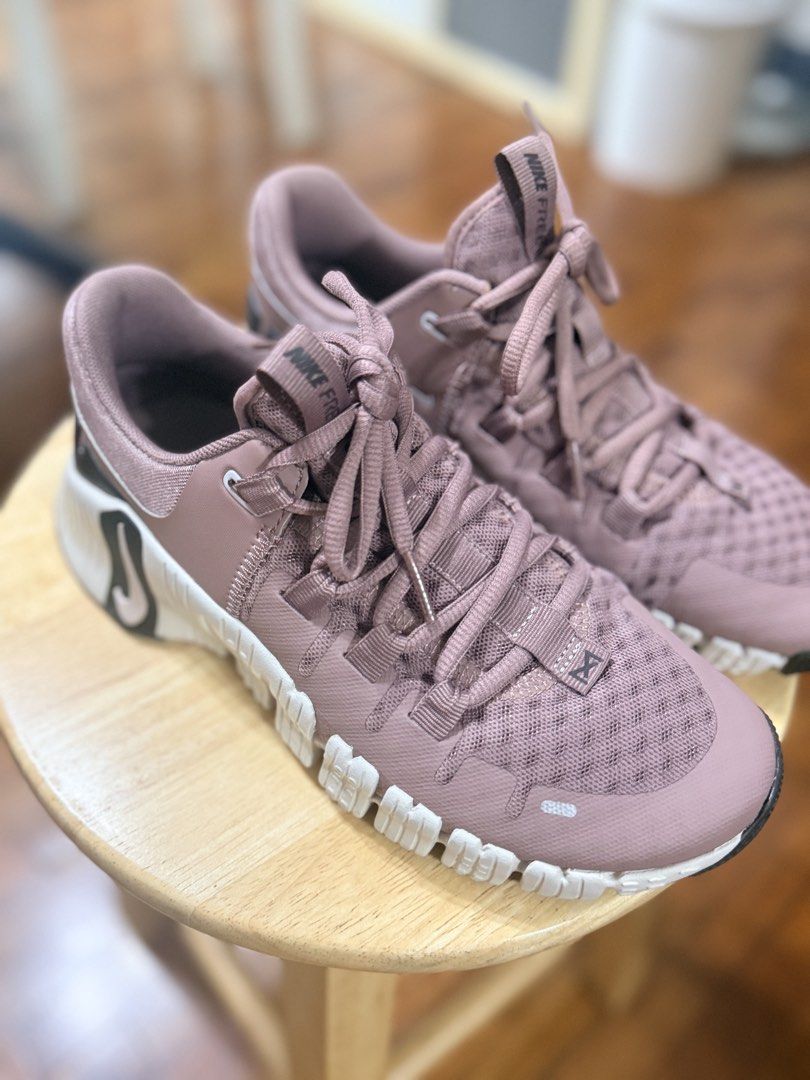 Nike Free Metcon 5 (Size 6.5W) (Category: Sneakers) located in Pasig City. Submitted by elainefool (Listing ID 1446426390, Image 3). Description: Brand: Nike Item: Nike Free Metcon 5 Color: Smokey Mauve Size: 6.5W Condition: Bought April 29; used twice only; no box Original Price: ₱3,449 (bought on sale) RFS: Already have Black Price negotiable. Can give discounts for multiple items in one transaction. Check out my other listings. PM me!.