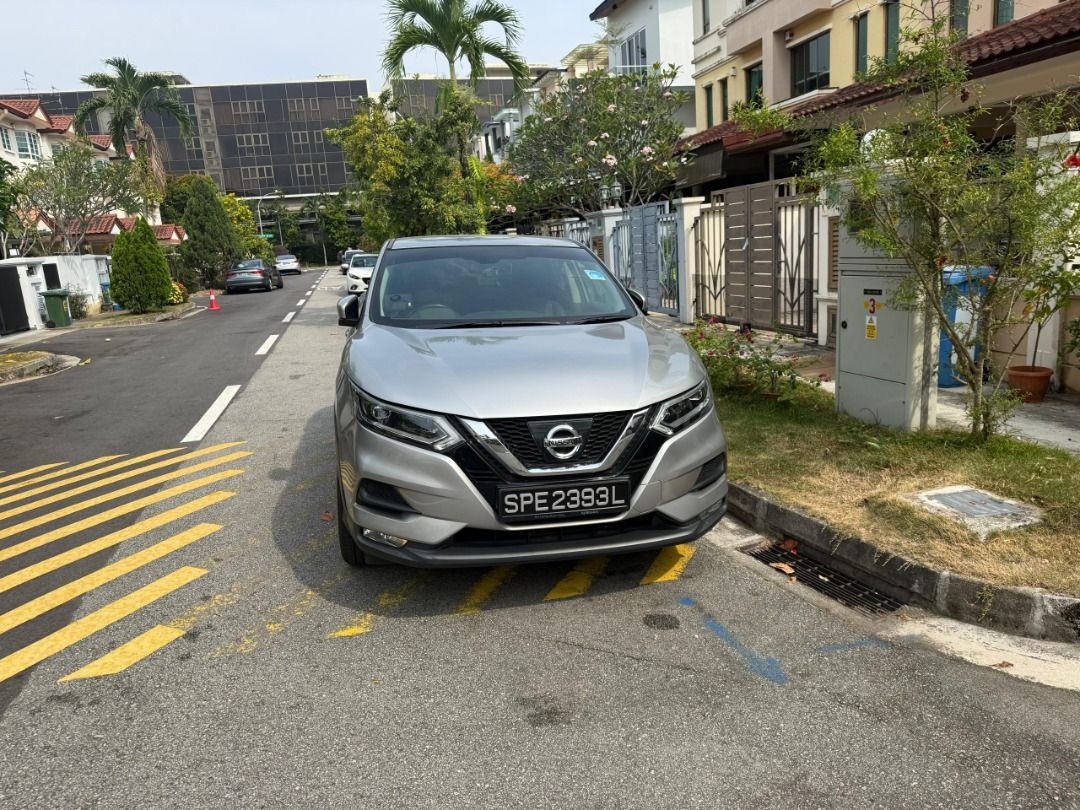 Nissan Qashqai 1.2 DIG-T Lite (A) (Category: Used Cars) located in Singapore. Submitted by mnphonicriot (Listing ID 1446526727, Image 1). Description: Comes with 3 remaining servicing (5000km/6 mth interval) with Tan Chong to last until COE expiry. No mechanical issues. Used by wife to ferry kids around. Apologies but will not be responding to dealers / consignors. Fully serviced with Tan Chong from Day 1 - full service records available and veri