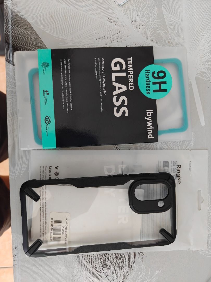 OnePlus 15R Ringke and IBYWIND TG (Category: Cases & Sleeves) located in Caloocan City. Submitted by oliverval61534 (Listing ID 1446377963, Image 1). Description: Oneplus 15r Ringke Case (Rarely used) IBYWIND Tempered Glass (1pc) 1k as package Manila Area.