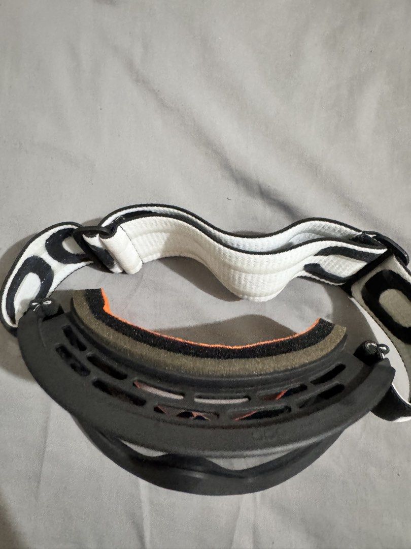 ORA Ski Goggles with POC Strap (Category: Bicycles) located in Rizal. Submitted by bettersellthatstuff (Listing ID 1446433618, Image 2). Description: - ORA goggles - Includes POC branded strap - Tinted lens - Comfortable foam padding - Adjustable strap Good as new.