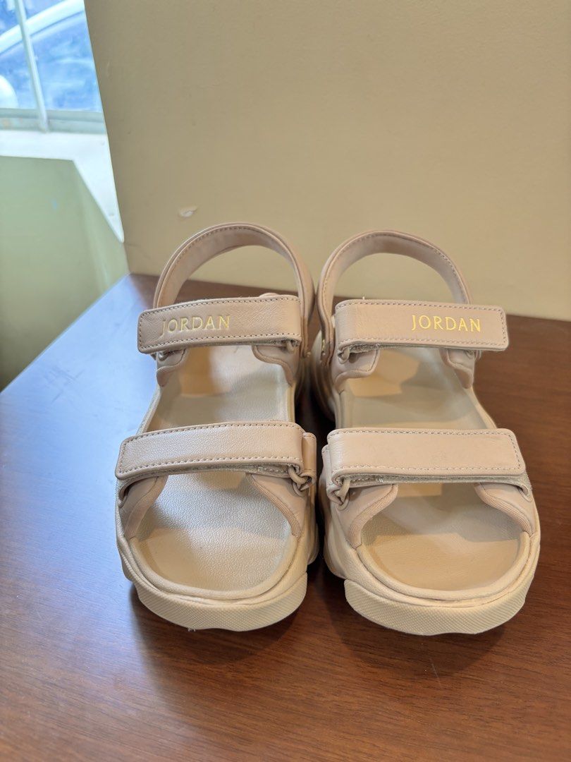 Original Jordan Deja Sandals (Category: Shoe inserts) located in Makati City. Submitted by beaaves (Listing ID 1446369036, Image 2). Description: Reason for selling: decluttering; not my style Used only once Negotiable .