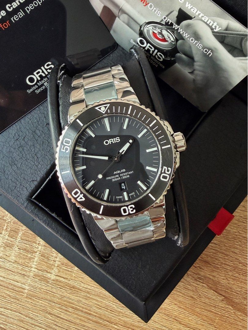 Oris Aquis Date Black Matte Ceramic Bezel (Category: Men's Watches) located in Pasig City. Submitted by migspaggabao (Listing ID 1446418054, Image 2). Description: Oris Aquis Date Black Matte Ceramic Bezel Ref. No. 01 733 7730 4154-07 8 24 05PEB Oris Calibre 733-1 41 Hours Power Reserve 43.5 mm case 9.7/10 condition. Mint! Dated yr 2018. Below SRP USD 2,600 (PHP 160k) Inclusions: watch, double box, manual, guarantee card and extra links..