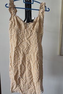 (Category: ) located in . Submitted by busywardrobe (Listing ID 1446383504, Image 1). Description: .