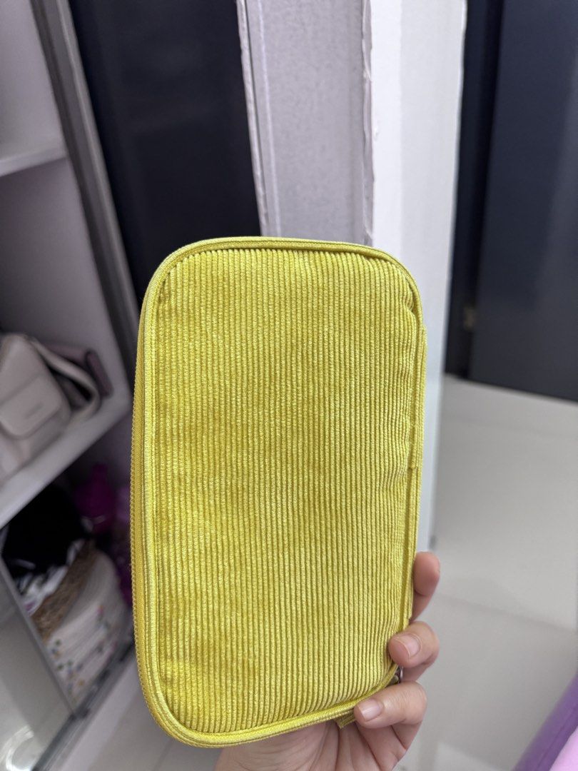Pencilcase (Category: Everything Else Others) located in Taguig. Submitted by dearestcatlady (Listing ID 1446362126, Image 3). Description: .