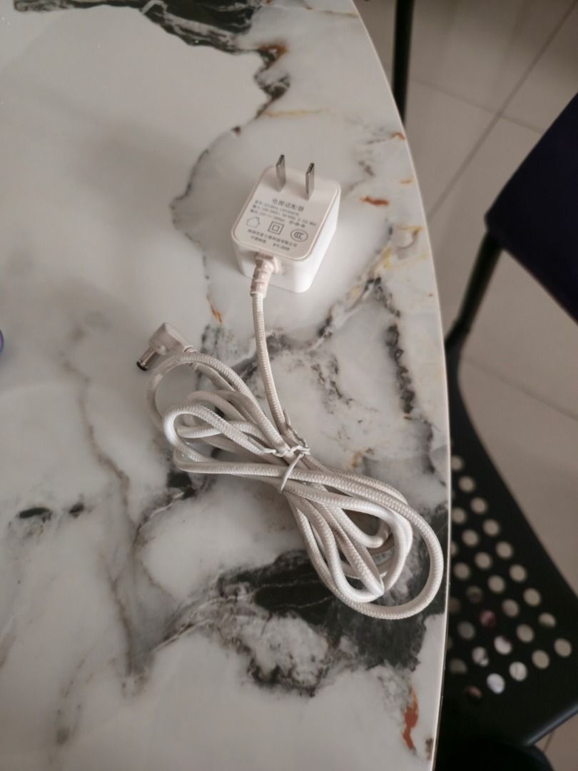 Petree Gen 2 original power adaptor (Category: Chargers & Cables) located in Manila. Submitted by shoppingstoreph (Listing ID 1446431833, Image 1). Description: NO ISSUES AT ALL. upgraded our litterbox to lotter robot 4..