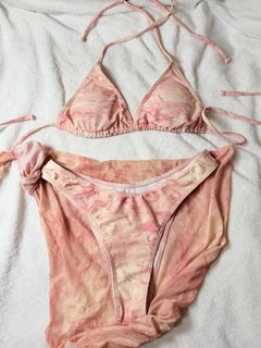 (Category: ) located in . Submitted by yvowni.declutters (Listing ID 1446537023, Image 1). Description: .