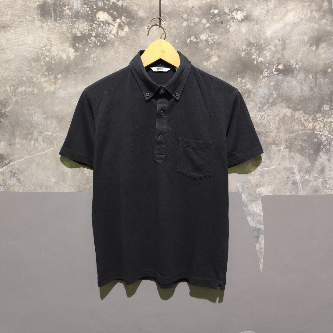 Poloshirt Uniqlo (Kategori: Atasan) berada di Cirebon. Dikirim oleh xou_01 (ID iklan 1446518915, Gambar 1). Deskripsi: Size M ld 104 pjg 62 no minus.