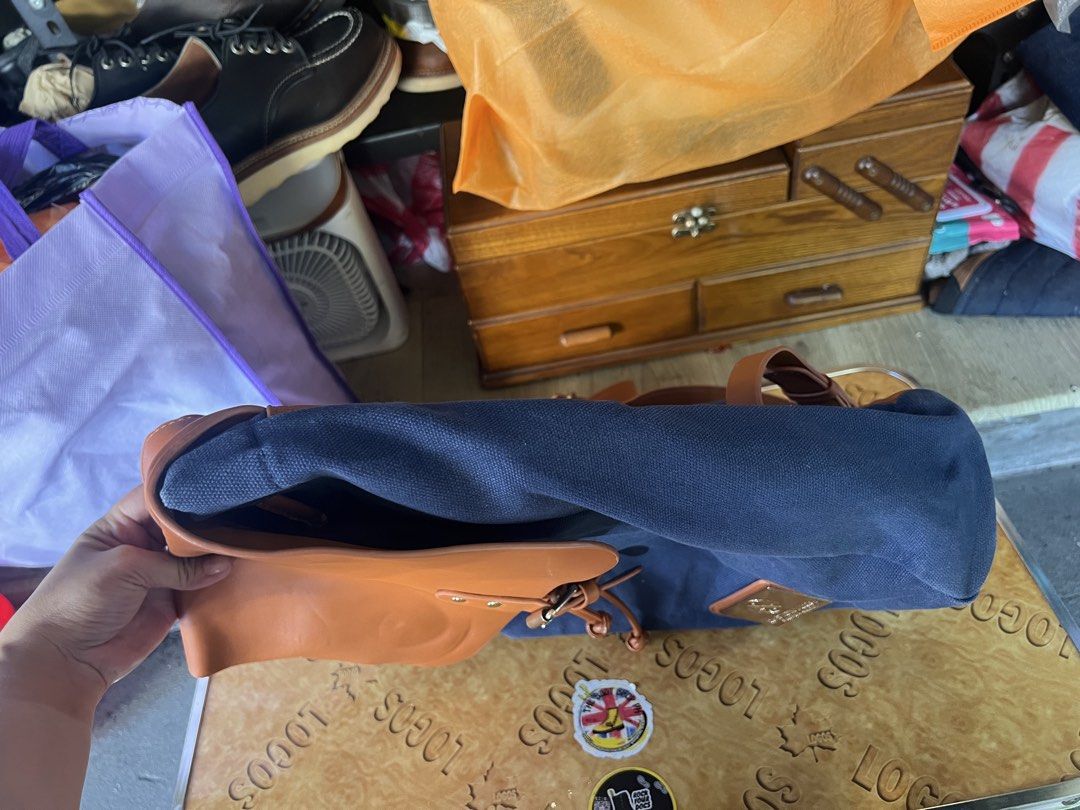 Porseyl Only GASTON LUGA (Category: Backpacks) located in Manila. Submitted by babesdohaylo (Listing ID 1446425581, Image 3). Description: Porseyl Only GASTON LUGA Available For Layaway 14”height 12”width P 1,999 In Good Condition Location: Bambang Market Tondo Manila Stall # 8 For more items visit the following FB Page: The Boot Shop Ph Dr. Martens Ph Sell/Swap Carousel App edsantos27 / babesdohaylo Disclaimer: We’re not connected or affiliated 