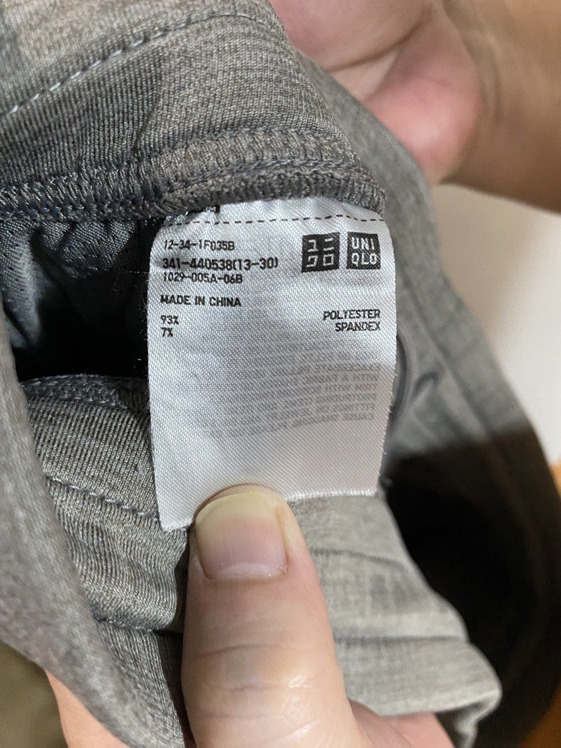 (Preloved) Uniqlo Grey Jogger Pants (Category: Joggers) located in Manila. Submitted by wild_restyle (Listing ID 1446360625, Image 3). Description: .
