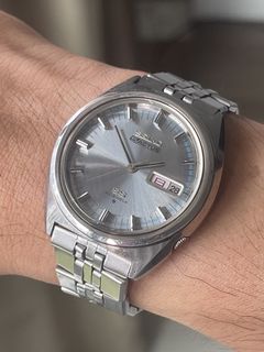 (Category: ) located in . Submitted by luu-vintagewatch (Listing ID 1446346865, Image 1). Description: .