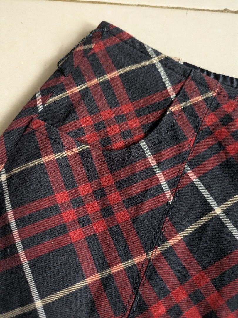 Rare Vintage 90s Burberry Blue Label Plaid Pleated Mini Skirt (Category: Skirts) located in Puchong. Submitted by garbagestuff (Listing ID 1446444338, Image 2). Description: 25'-26'.