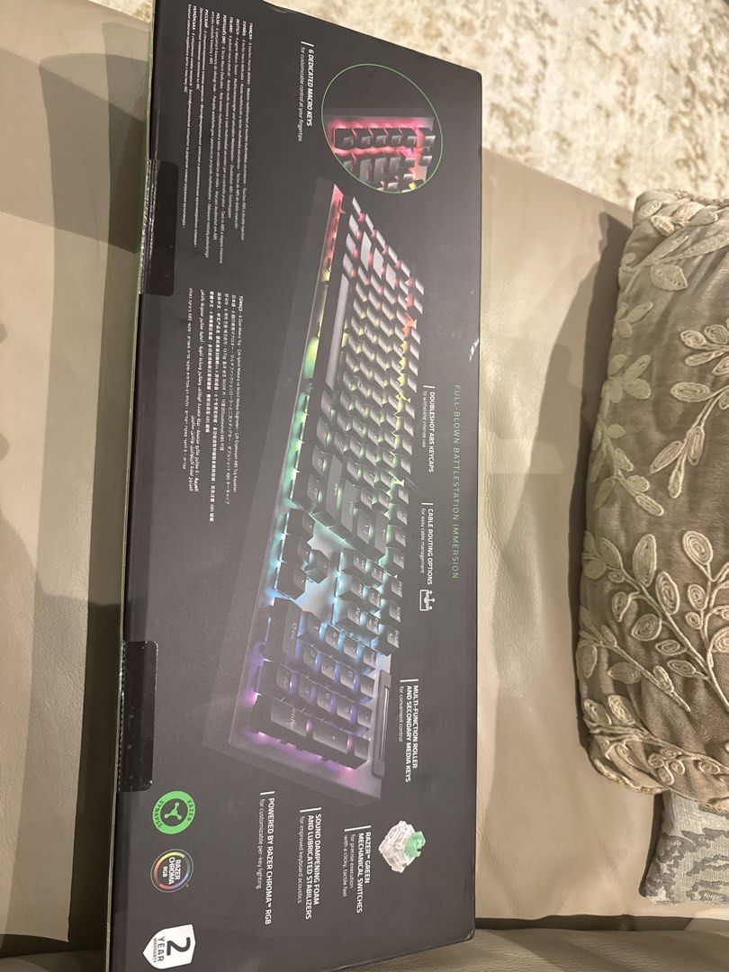 razer black widow V4 X494889238948096001