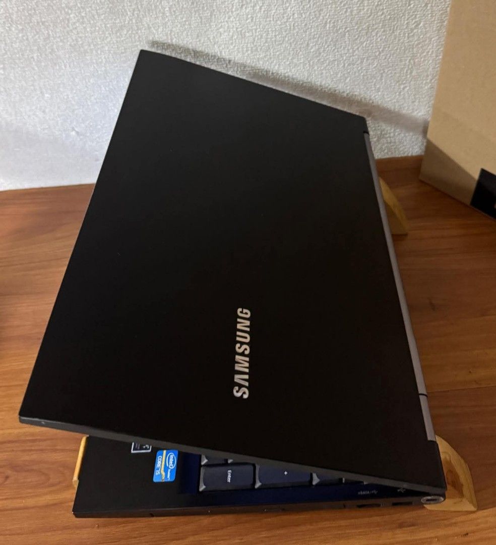 📌SAMSUNG 202B 📌 (Category: Laptops & Notebooks) located in Manila. Submitted by lonelyme_1986 (Listing ID 1446406236, Image 2). Description: ‼️SALE SALE SALE ‼️ MID GAMING OR NOT MID GAMING LAPTOP FOR SALE with BOX (4PCS AVAILABLE) PRICE :7,200 RETAIL 📌SAMSUNG 202B 📌 CORE I5-3210M CPU @2.50GHZ (3RD GENERATION) 120GB SSD 8GB MEMORY DUAL GRAPHICS 1.7GB INTEL HD GRAPHICS 4000 5GB NVIDIA NVS 5200M BUILT-IN CAMERA WIFI READY DVD RW HDMI CARD READE