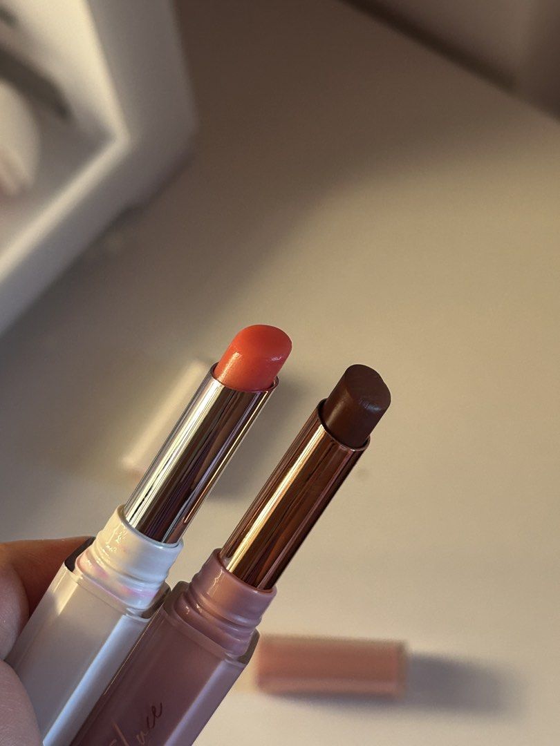 Satin Luxe Lite Lipsticks (2 shades) (Category: Makeup) located in Calasiao. Submitted by thaniagail (Listing ID 1446513376, Image 3). Description: - Set of two Satin Luxe Lite lipsticks - Shades: Peachy Coral and Warm Brown - Finish: Satin - Ideal for everyday wear or adding a pop of color - Selling as a set - Used twice only and for swatch - Buy at your own risk mop:bpi/gcash mod: j&t ⭐️ loc: pangasinan 📍.