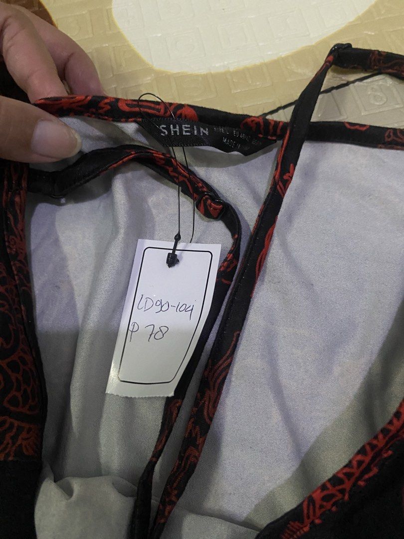Shein (Kategori: Gaun & Rok) berada di Jakarta Utara. Dikirim oleh plbymommynoah (ID iklan 1446466133, Gambar 3). Deskripsi: Net New Bahan stretch.