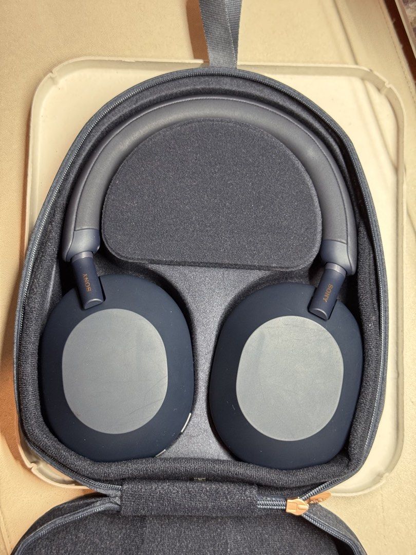 Sony WH-1000 XM5 midnight blue (Category: Headphones & Headsets) located in San Juan City. Submitted by rodscleans (Listing ID 1446449308, Image 2). Description: read first in pristine condition, looks good as new except for a few hairline scratches from storage barely used, less than 5x i think complete packaging & inclusions with receipt but no more warranty Purchased Apr 30, 2024 for 17,499 Can do meetups in greenhills or one ayala (certain da