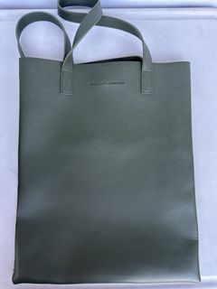 (Category: ) located in . Submitted by classywardrobemanila (Listing ID 1446446106, Image 1). Description: .