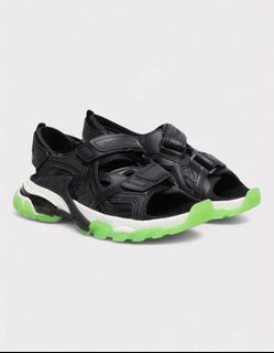 (Category: ) located in . Submitted by forhim_preloved (Listing ID 1446525800, Image 1). Description: .