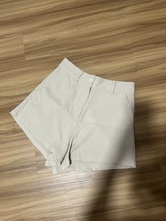 (Category: ) located in . Submitted by emptyluggage (Listing ID 1446368243, Image 1). Description: .