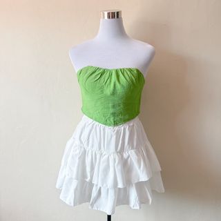 (Category: ) located in . Submitted by rosywardrobe (Listing ID 1446349923, Image 1). Description: .