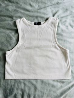(Category: ) located in . Submitted by urkindofwardrobe (Listing ID 1446400198, Image 1). Description: .