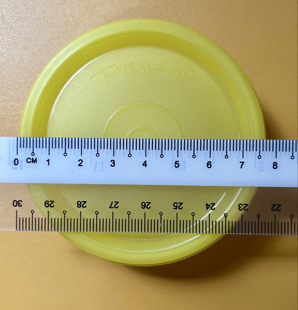 Tupperware Round Containers494578922118850563