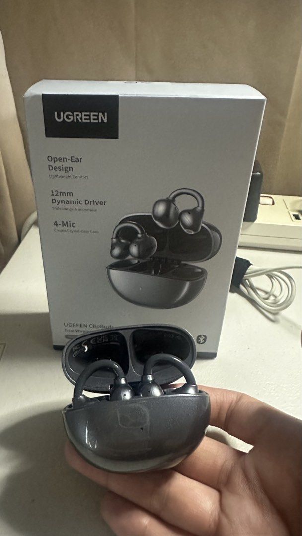 UGreen Clip Buds (Brand New) (Category: Earphones) located in Angeles City. Submitted by dbydonna (Listing ID 1446430496, Image 1). Description: With box, manual and cord.