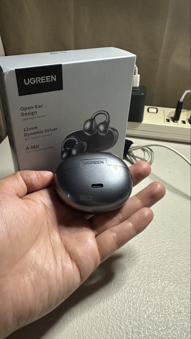 UGreen Clip Buds (Brand New) (Category: Earphones) located in Angeles City. Submitted by dbydonna (Listing ID 1446430496, Image 3). Description: With box, manual and cord.