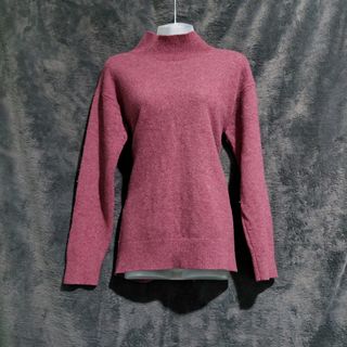 (Category: ) located in . Submitted by vaulthriftfinds (Listing ID 1446362901, Image 1). Description: .
