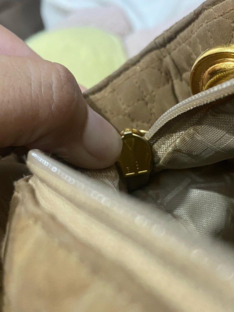 VINTAGE LADY DIOR IN MEDIUM SIZE (Category: Luxury Bags & Wallets) located in Cabanatuan. Submitted by jaycapatrisha (Listing ID 1446366723, Image 3). Description: Guaranteed authentic. For restructuring and coloring. No return and no exchange. Negotiable. RFS: not into bags lately.
