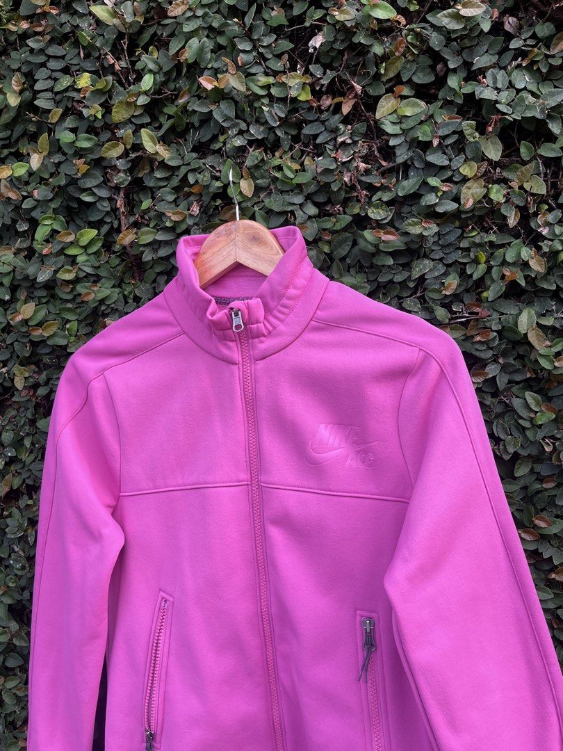 Vintage Nike ACG Fleece Jacket (Category: Coats, Jackets and Outerwear) located in Bacolod City. Submitted by gthriftwear6100 (Listing ID 1446506269, Image 3). Description: Vintage Nike ACG Fleece Jacket ______________ Measurements 📏 • Width: 19.5 • Length: 24 ______________ • No issue ❌ • Brand New Condition • Complete tags 🏷️ • Color rate: 10 / 10 • Condition: 10 / 10 • Color may very due to lightings📸 • Unlimited Vouch / Vc for safety order