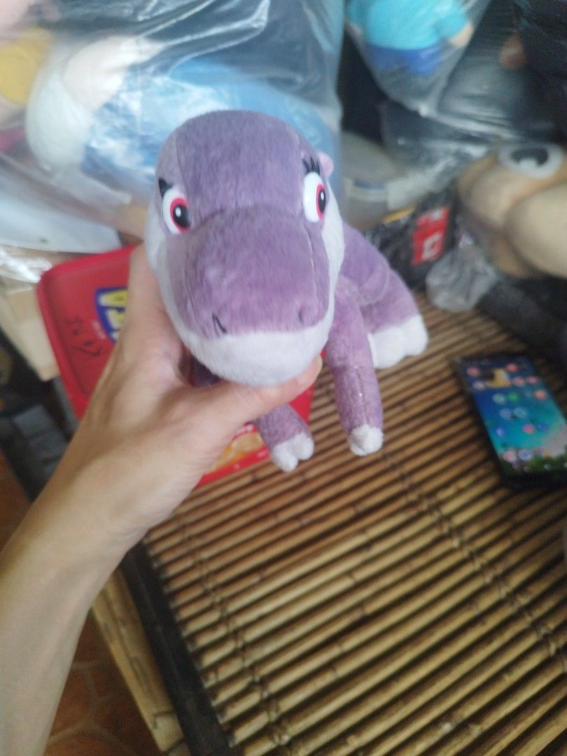 Vintage The Land Before Time Chomper (Category: Vintage Collectibles) located in Marikina City. Submitted by chadxiii (Listing ID 1446414398, Image 2). Description: The Land Before Time Chomper gcash payments location marikina lalamove or jnt.