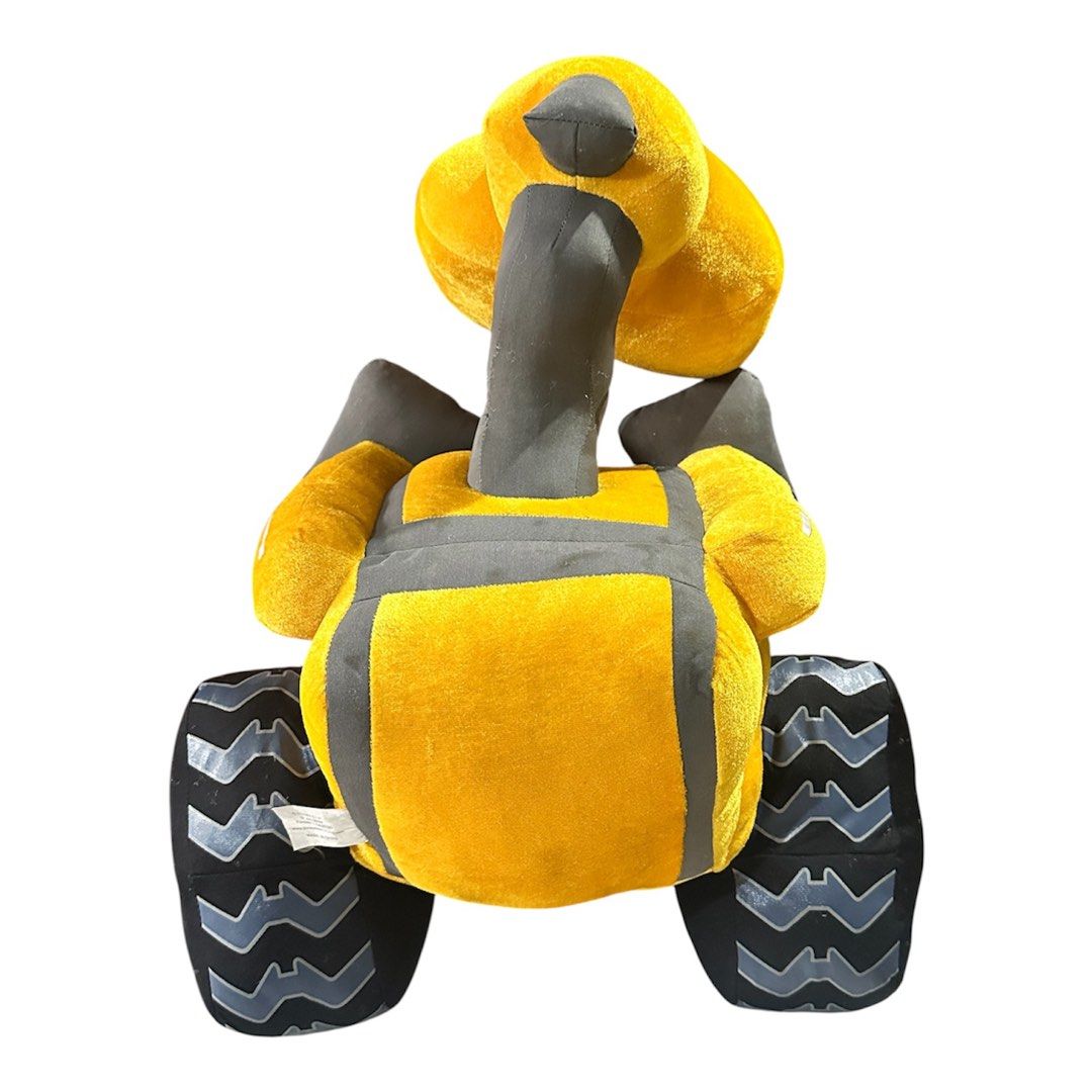 Wall-e Plush Toy (Category: Plushies & Soft Toys) located in Manila. Submitted by sytakayama (Listing ID 1446444073, Image 3). Description: 23 inches.