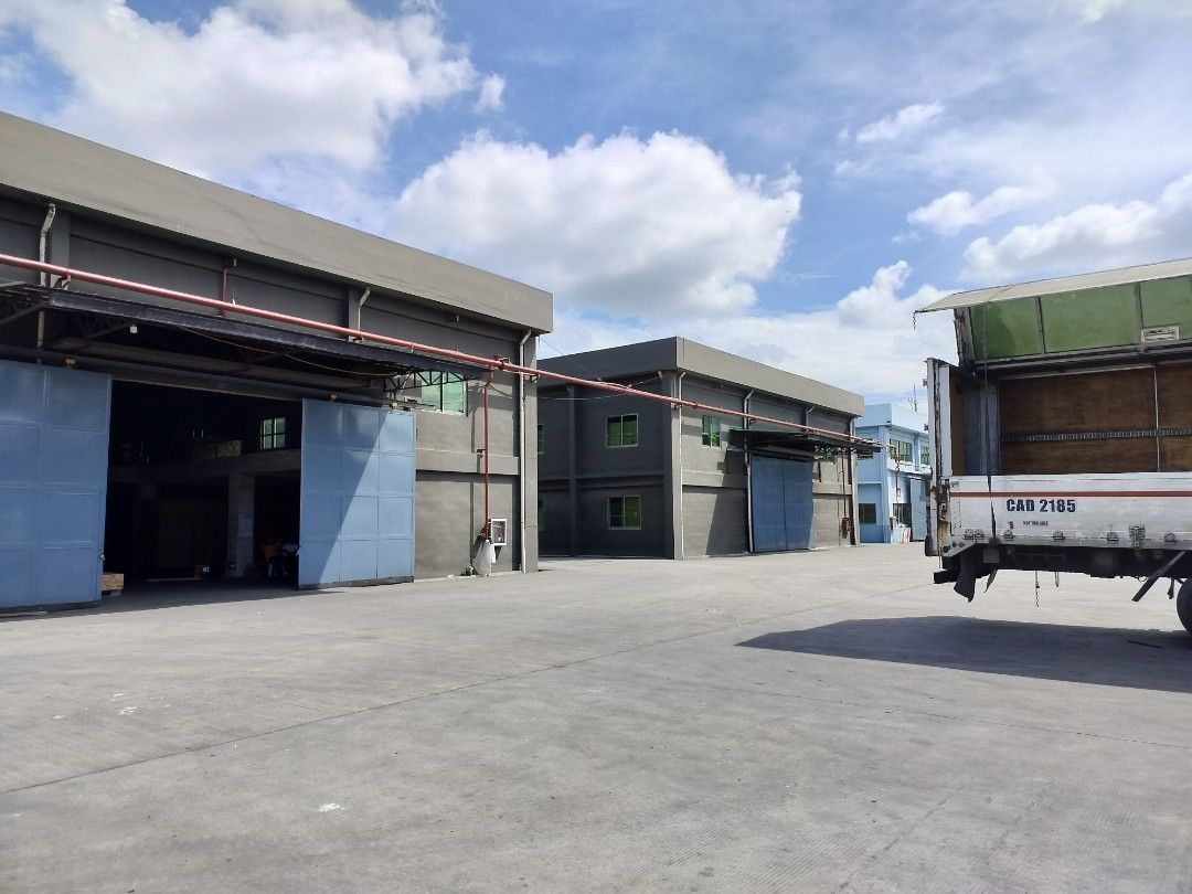 FOR RENT WAREHOUSE SILANG CAVITE (Category: Commercial) located in Manila. Submitted by commercialbroker (Listing ID 1446347785, Image 3). Description: FOR LEASE | Warehouse in Maguyam, Silang, Cavite Looking for a strategically located warehouse with excellent accessibility? This warehouse is ideal for logistics, distribution, storage, and light industrial operations. Prime Location • Maguyam, Silang, Cavite • Near CALAX Interchange • Near Gover